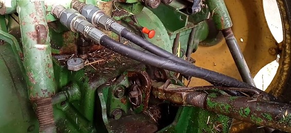 common john deere hydraulic system failures to know about